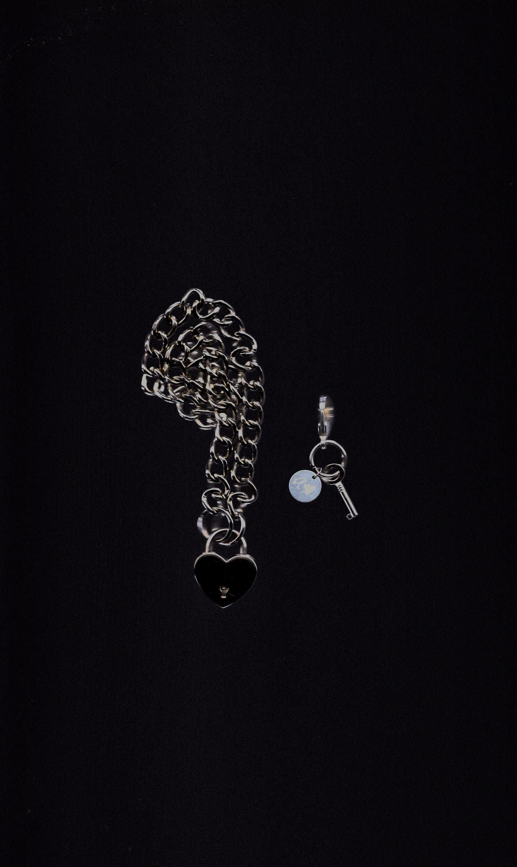 LOCKHEART NECKLACE